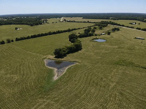 County Road 33500 N, Sumner, TX 75486