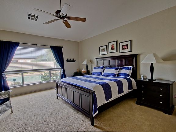 5th image of 431 N Cordoba Pl