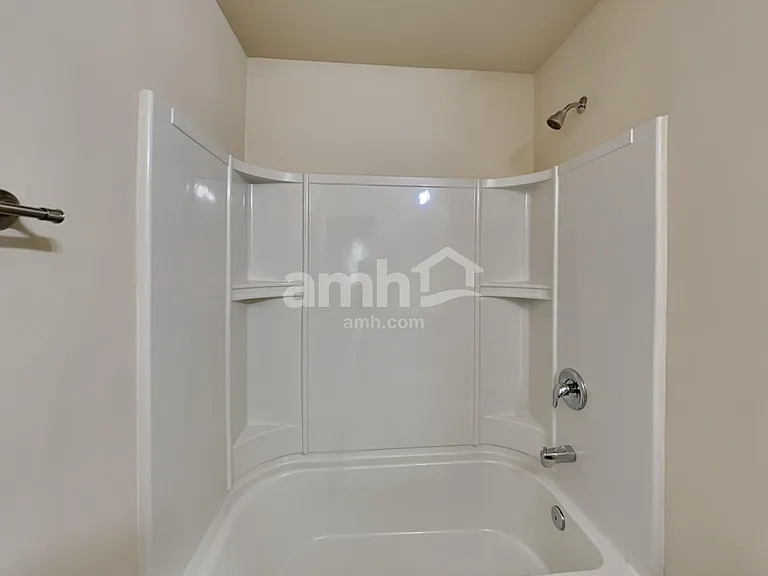 278 Scotland Dr — Photo 14
