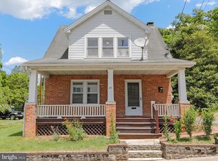 211 E North St, Waynesboro, PA 17268