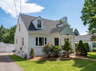 1036 Locust Ave, Charlottesville, VA 22901