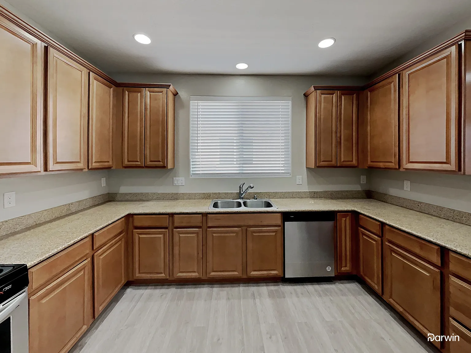 3 bed, 2.5 bath, 1568 sqft, $2,355 — Photo 3