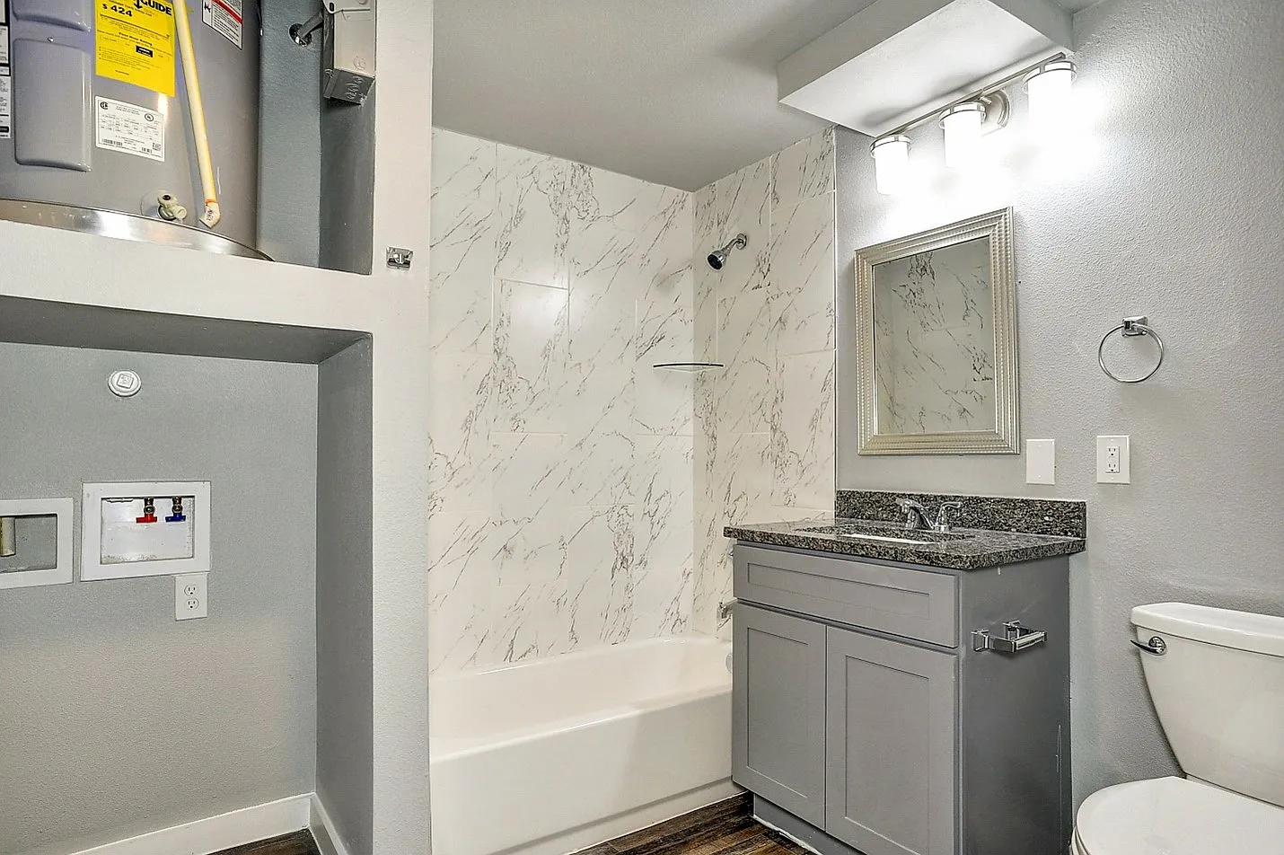 1420 Park Pl — Photo 3