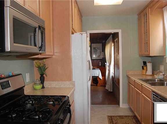 5th image of 11749 Telechron Ave