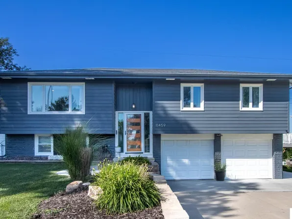 11459 Queens Dr, Omaha, NE 68164