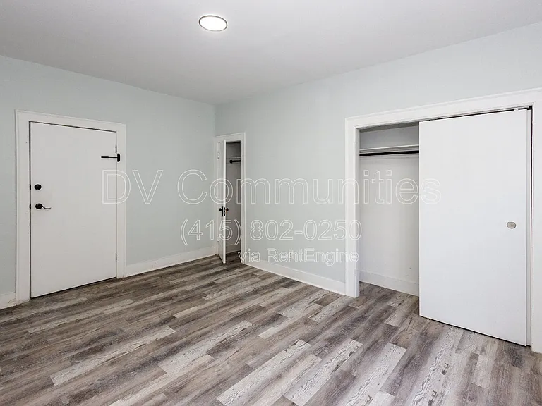 3296 E 149th St #10 — Photo 4