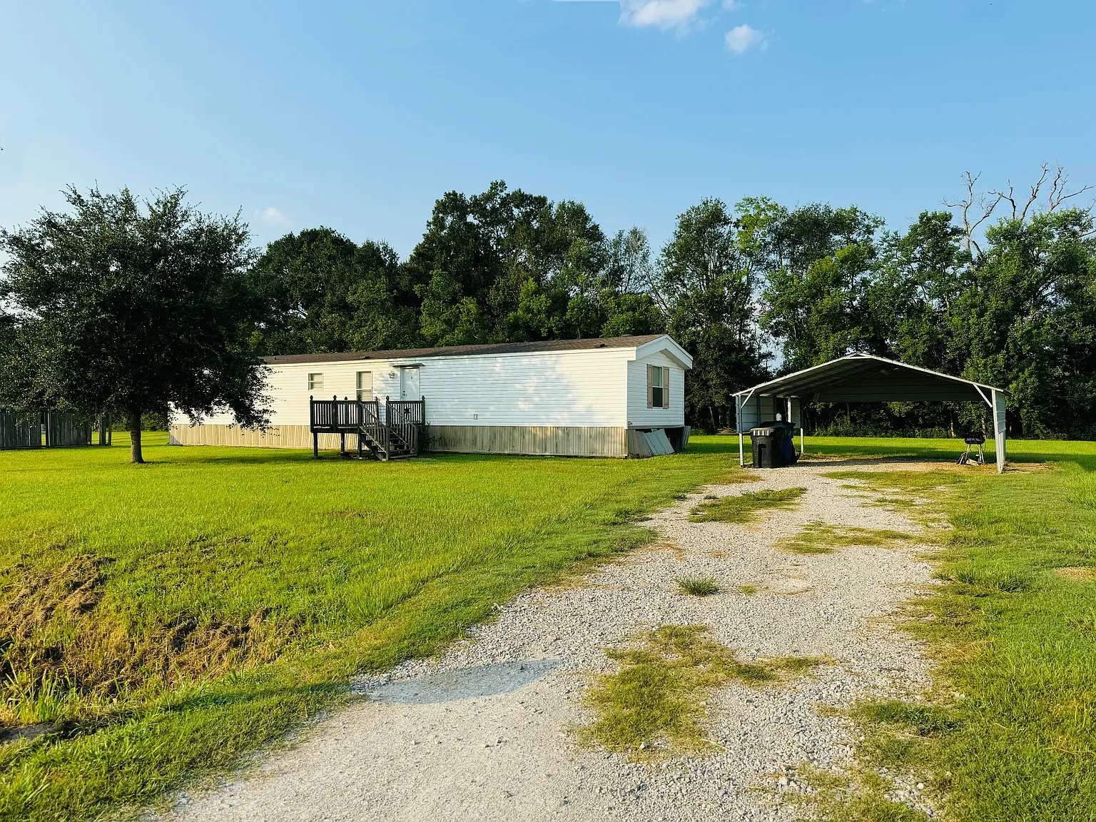 3 bed, 1300 sqft, $1,100 — Photo 4