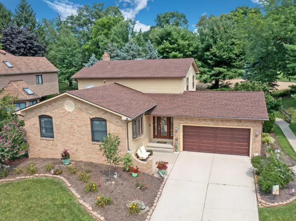 5584 Lynx Dr, Westerville, OH 43081