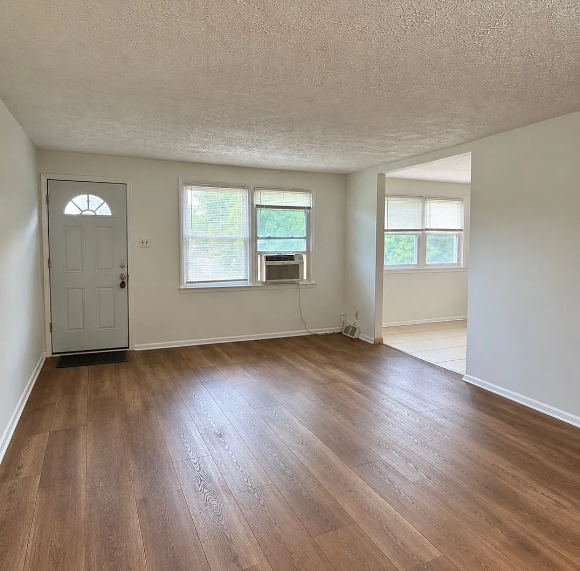 2 bed, $1,600 — Photo 3