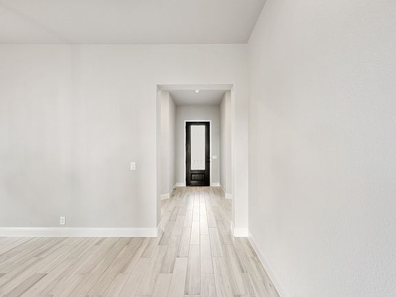 5th image of 3838 Foot Hills Dr