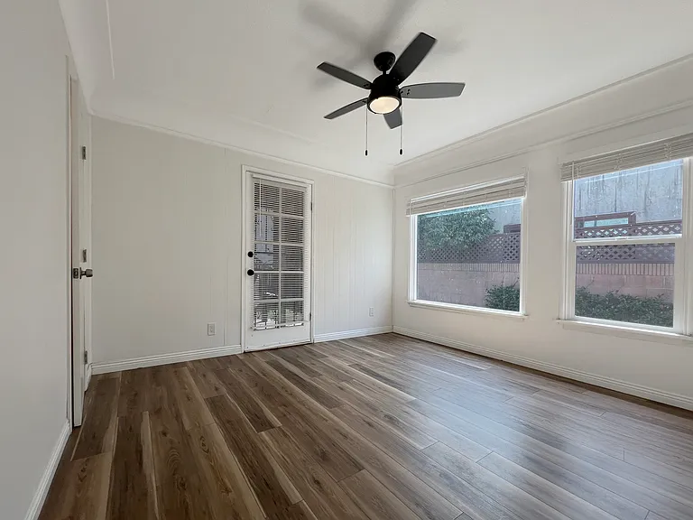 2318 Eucalyptus Ave #2318 — Photo 13
