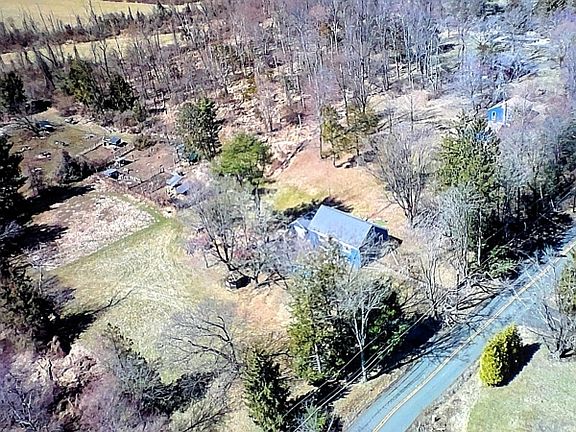 4th image of 246 Spring Hill Rd