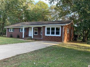 1805 Greenbriar Rd, Murray, KY 42071