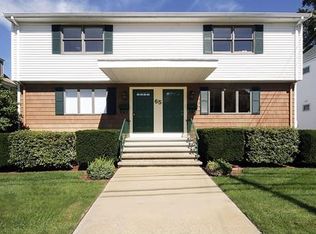 65 Bridge St #B, Beverly, MA 01915
