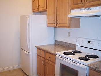 1st image of 1147 Foxchase Dr