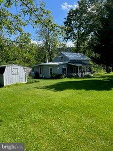 8 Bart St, Milroy, PA, 17063