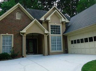 1404 Claredon Dr, Lawrenceville, GA 30043