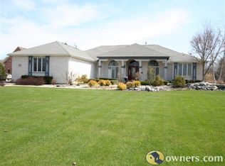 5560 E Bay View Dr, Morris, IL 60450