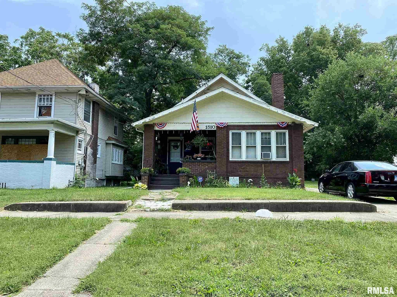 1510 N Linn St photo 1