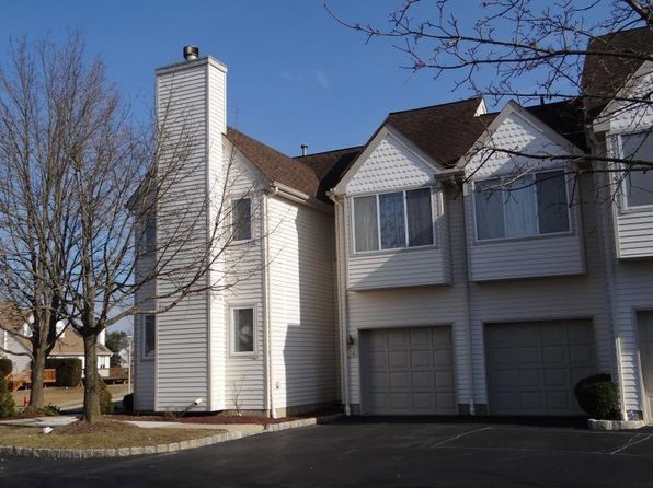 12 Independence Ct
