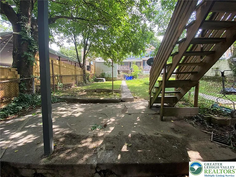 706 Northampton St #2 — Photo 12