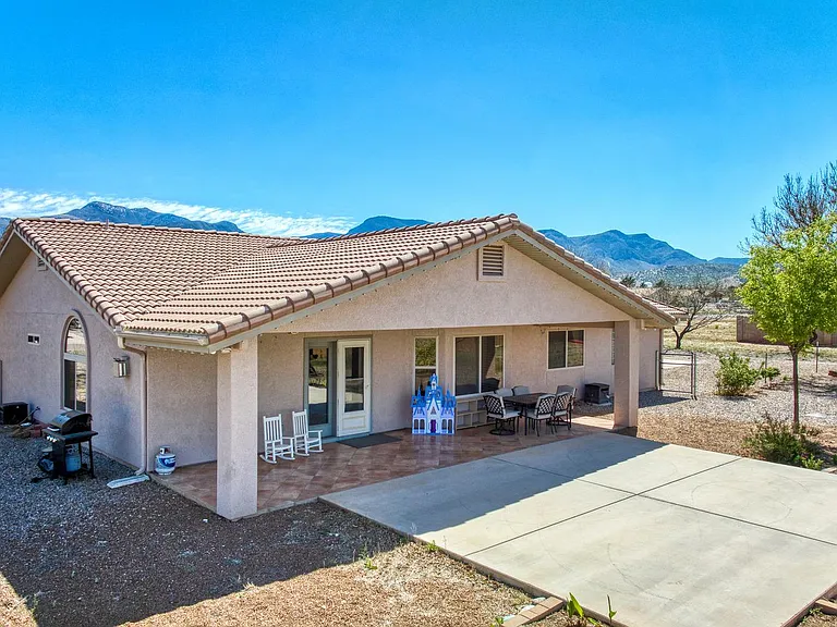 2601 E Suma Dr — Photo 27