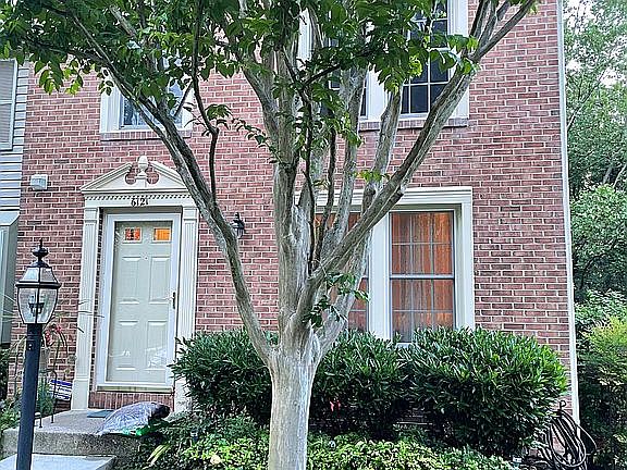 3rd image of 6121 Gardenia Ct