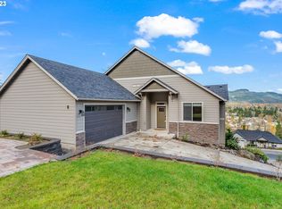 6451 Dogwood St, Springfield, OR 97478