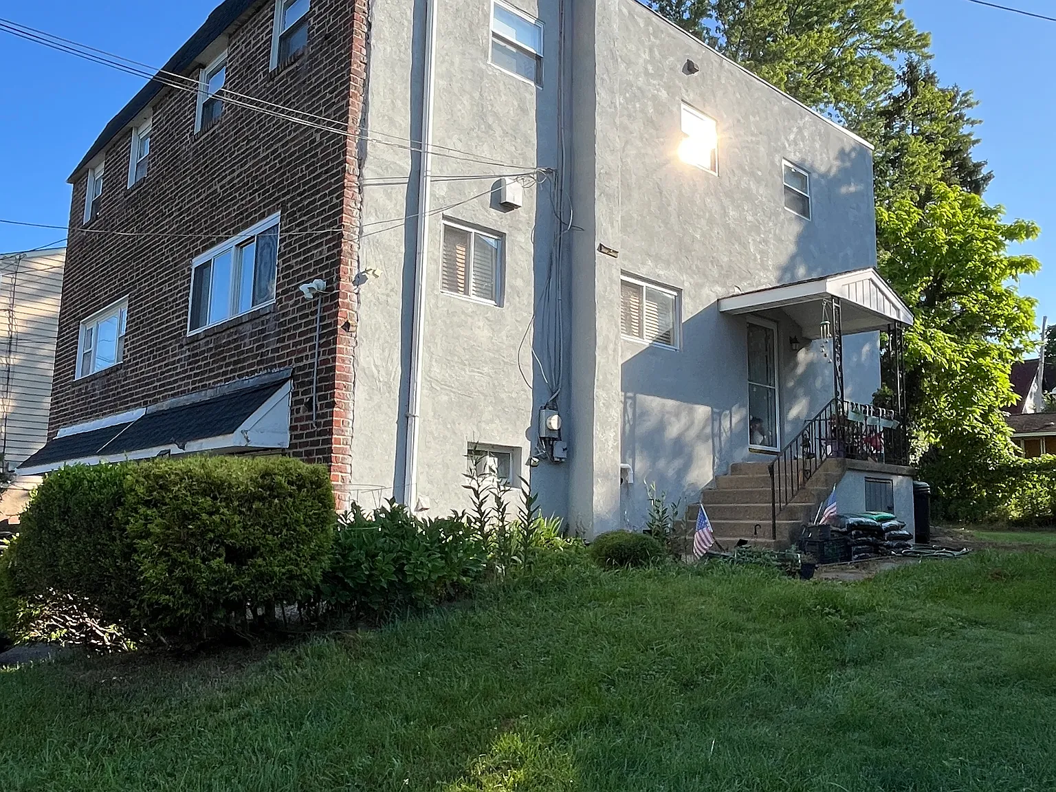 3 bed, 1.5 bath, 1184 sqft, $2,800 — Photo 2