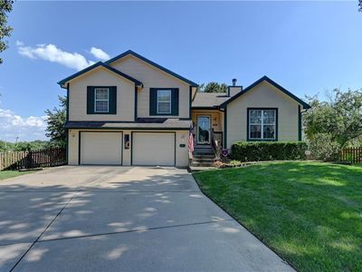 129 Brookwood St, Lansing, KS, 66043