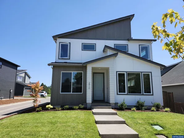 2910 Olympic St, Woodburn, OR 97071