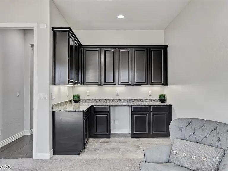 11 Grand Masters Dr — Photo 40