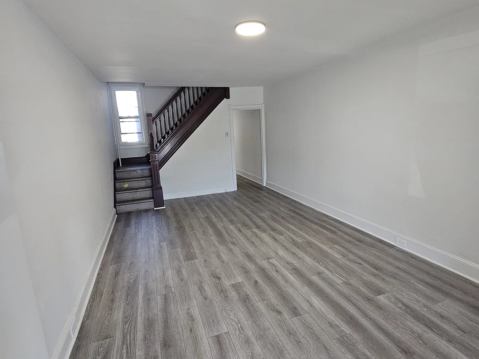 4 bed, 1140 sqft, $2,595 — Photo 1