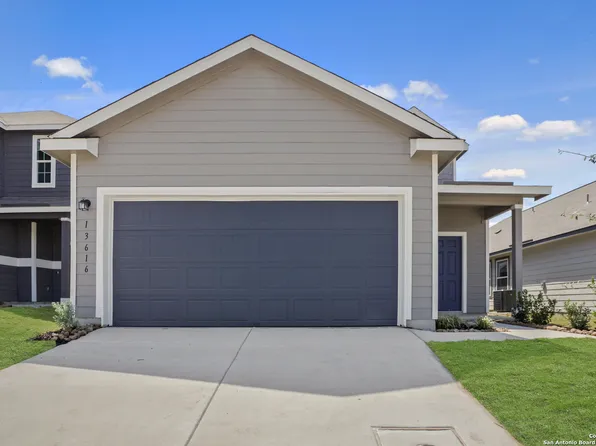 13616 Helton Pass, St Hedwig, TX 78152