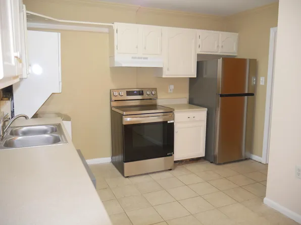 1435 N Forbes Rd Unit 11, Lexington, KY 40511