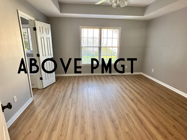 135 Cherrywood Rd — Photo 12
