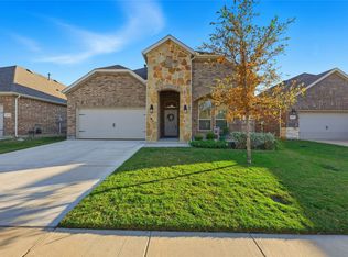 11024 Gold Pan Trl, Aubrey, TX 76227