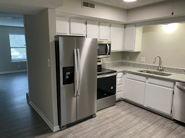 151 Edgewood Dr — Photo 17