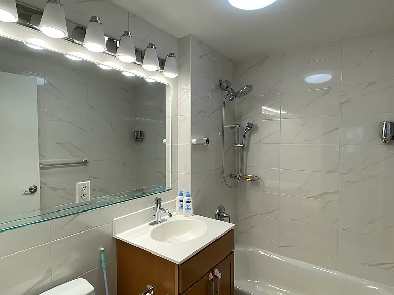 116-11 Curzon Rd #3F — Photo 34