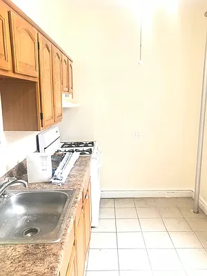 Rented by H L Dynasty Real Estate Corp | media 5