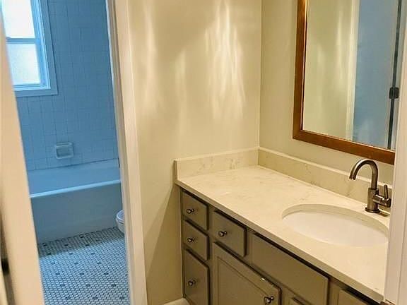 5th image of 575 Flat Shoals Ave SE APT 9