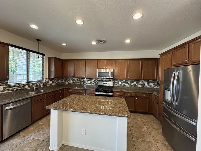 23733 S 209th Pl — Photo 10