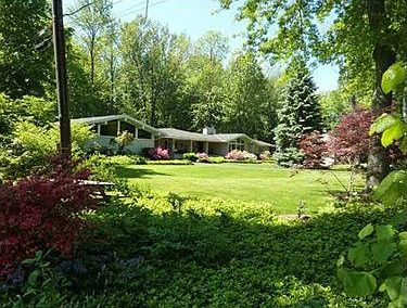 1st image of 6213 Lake Shore Dr