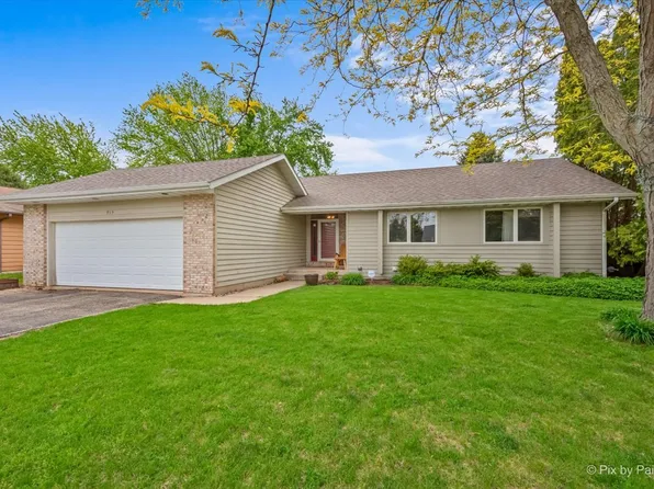 915 S 8th St, Dekalb, IL 60115