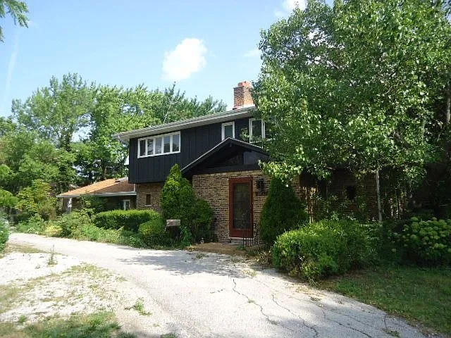 2827 Vollmer Rd photo 1