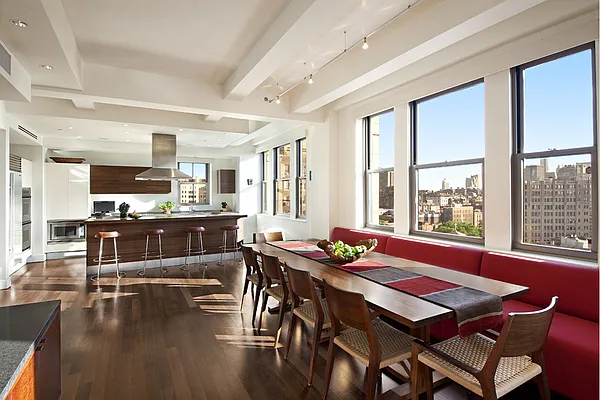 Sold by Stribling | media 5