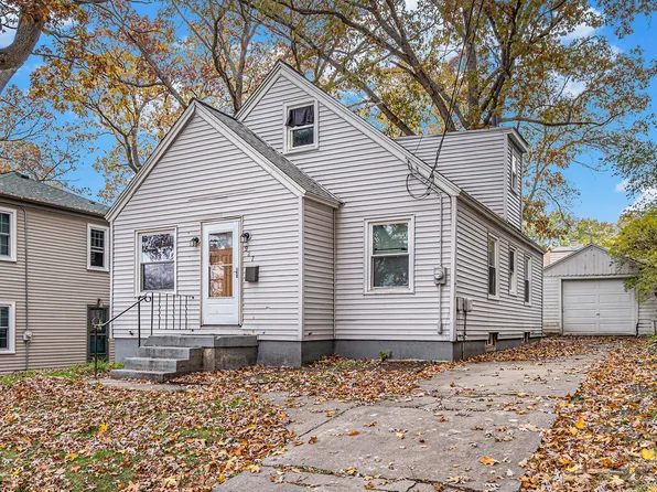 927 Merrifield St SE, Grand Rapids, MI 49507