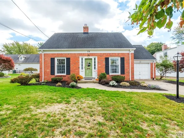 73 Edward St, Williamsville, NY 14221