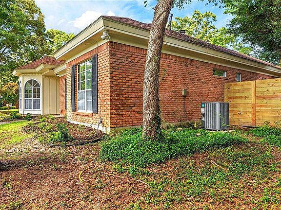 4th image of 1345 Wellsley Ct
