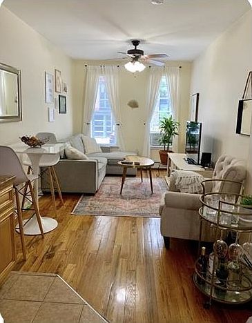 2nd image of 123 Madison St APT 1S
